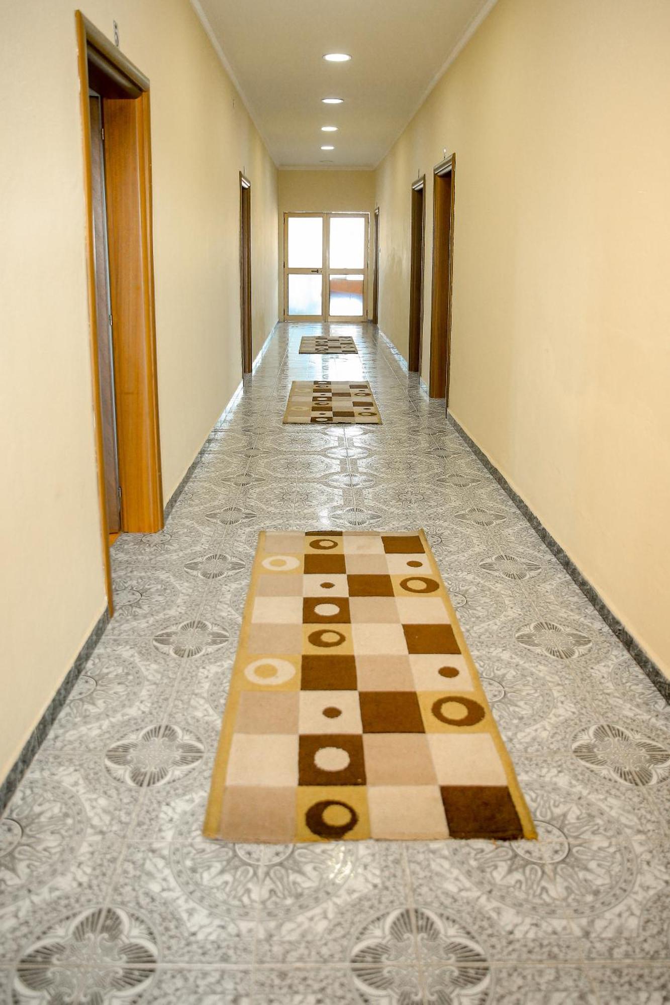 Hotel Ambasador Bahçallëk المظهر الخارجي الصورة