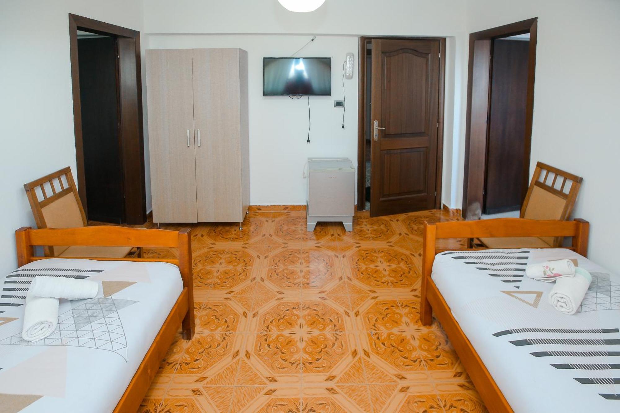 Hotel Ambasador Bahçallëk المظهر الخارجي الصورة