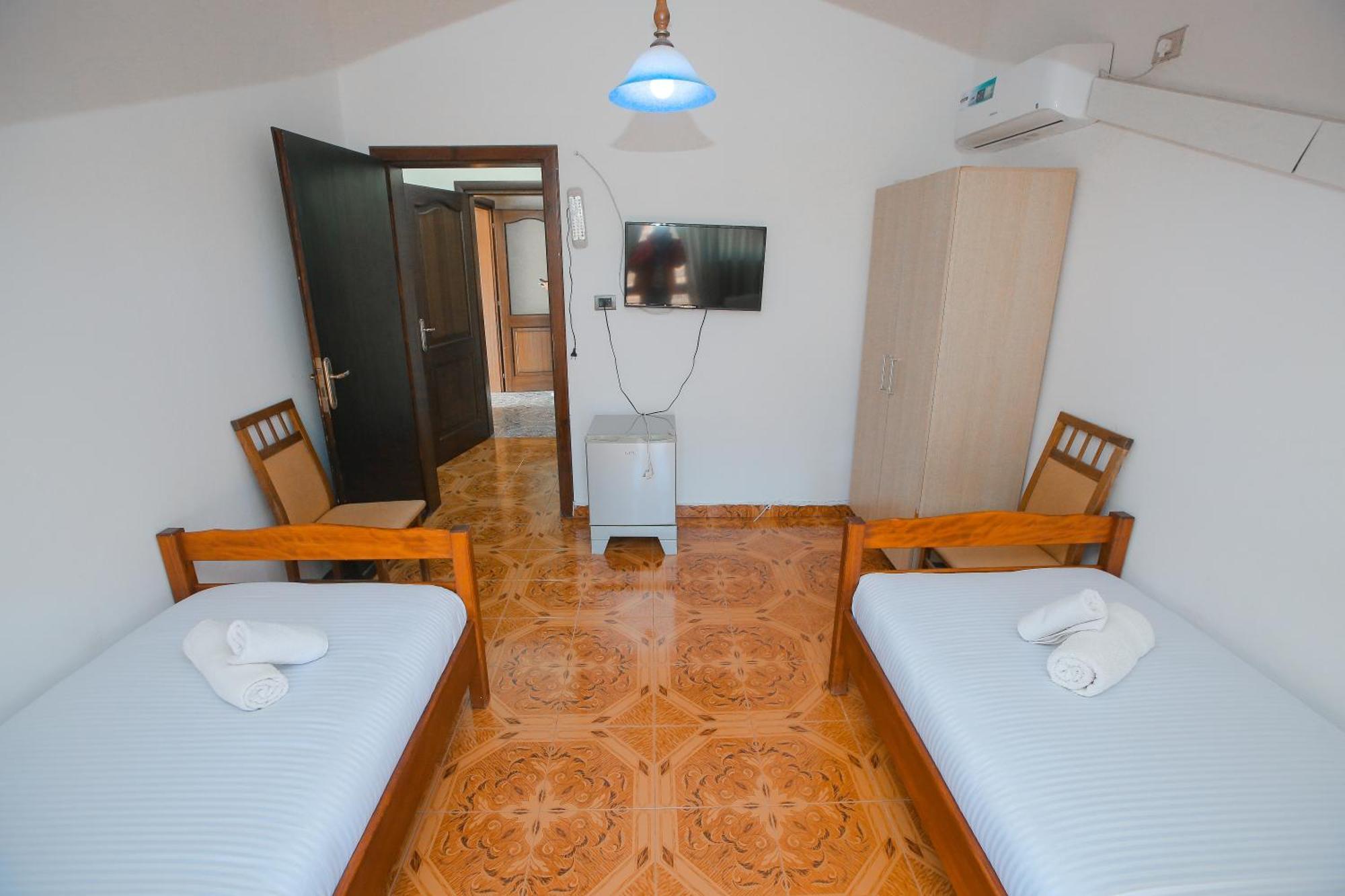 Hotel Ambasador Bahçallëk المظهر الخارجي الصورة